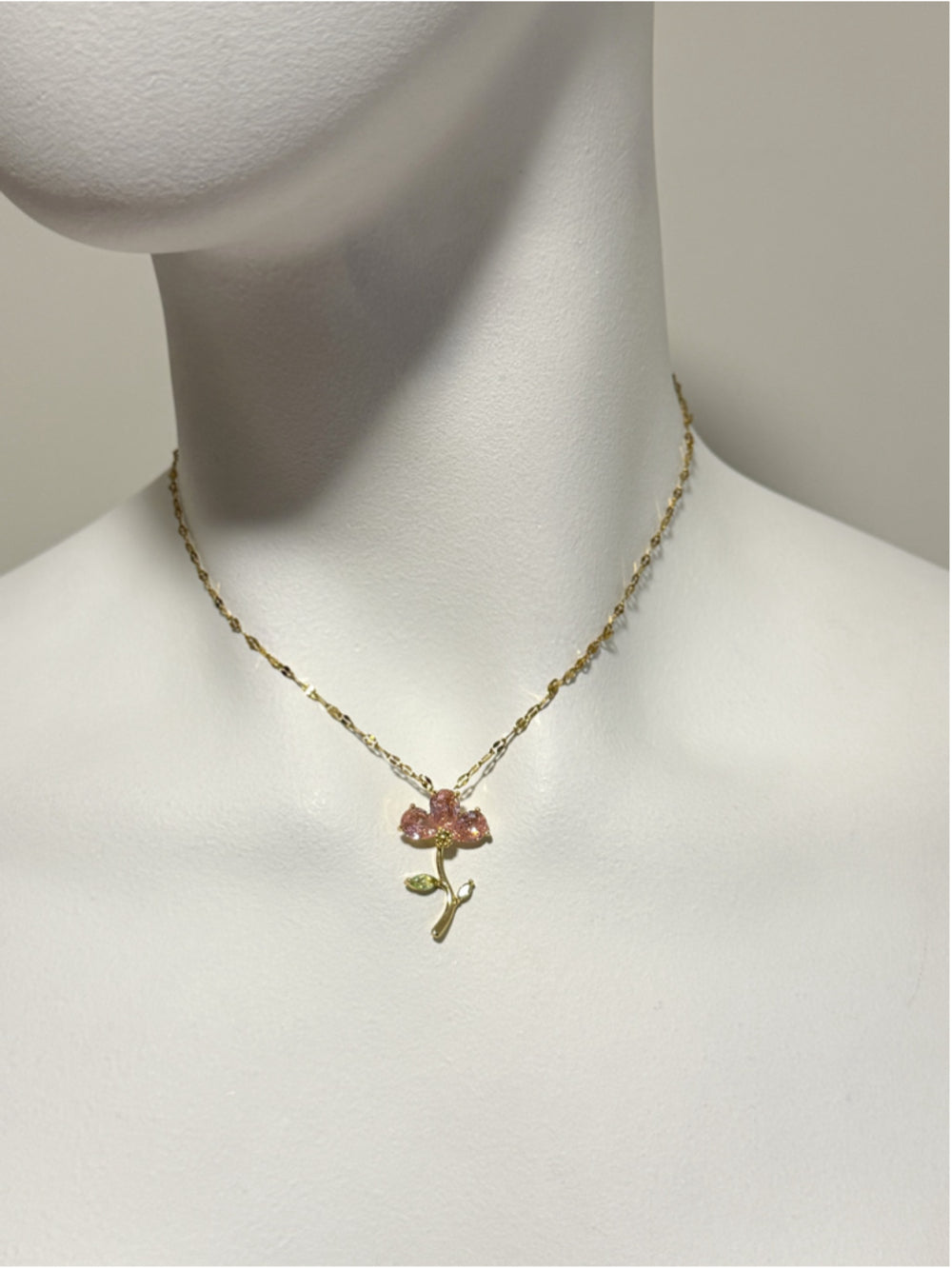 Pink Cubic Zirconia Stone Flower Pendant Necklace on a Gold Coloured Chain NWT