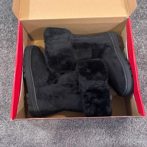 Style & Co Women's Size 5 Suede & Fuzzy Black Witty Winter Boots NIB