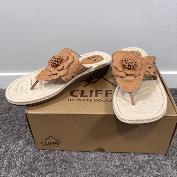 Cliffs by White Mountain Women's 10 Beige Cynthia Flower Sandal NIB