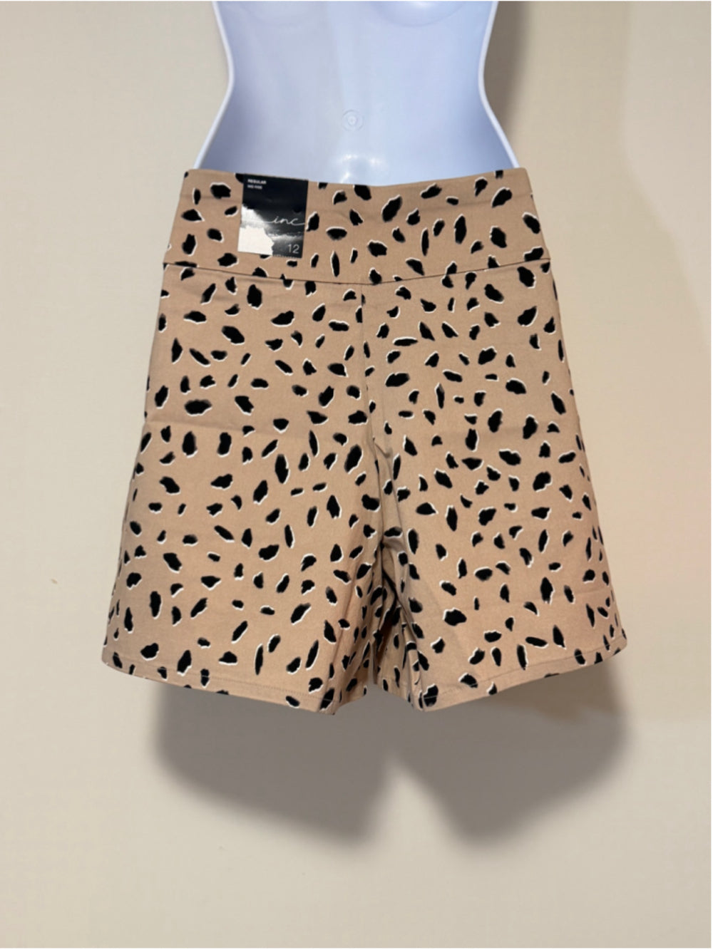 INC International Concepts Size 12 Animal Print Pull-On Shorts NWT