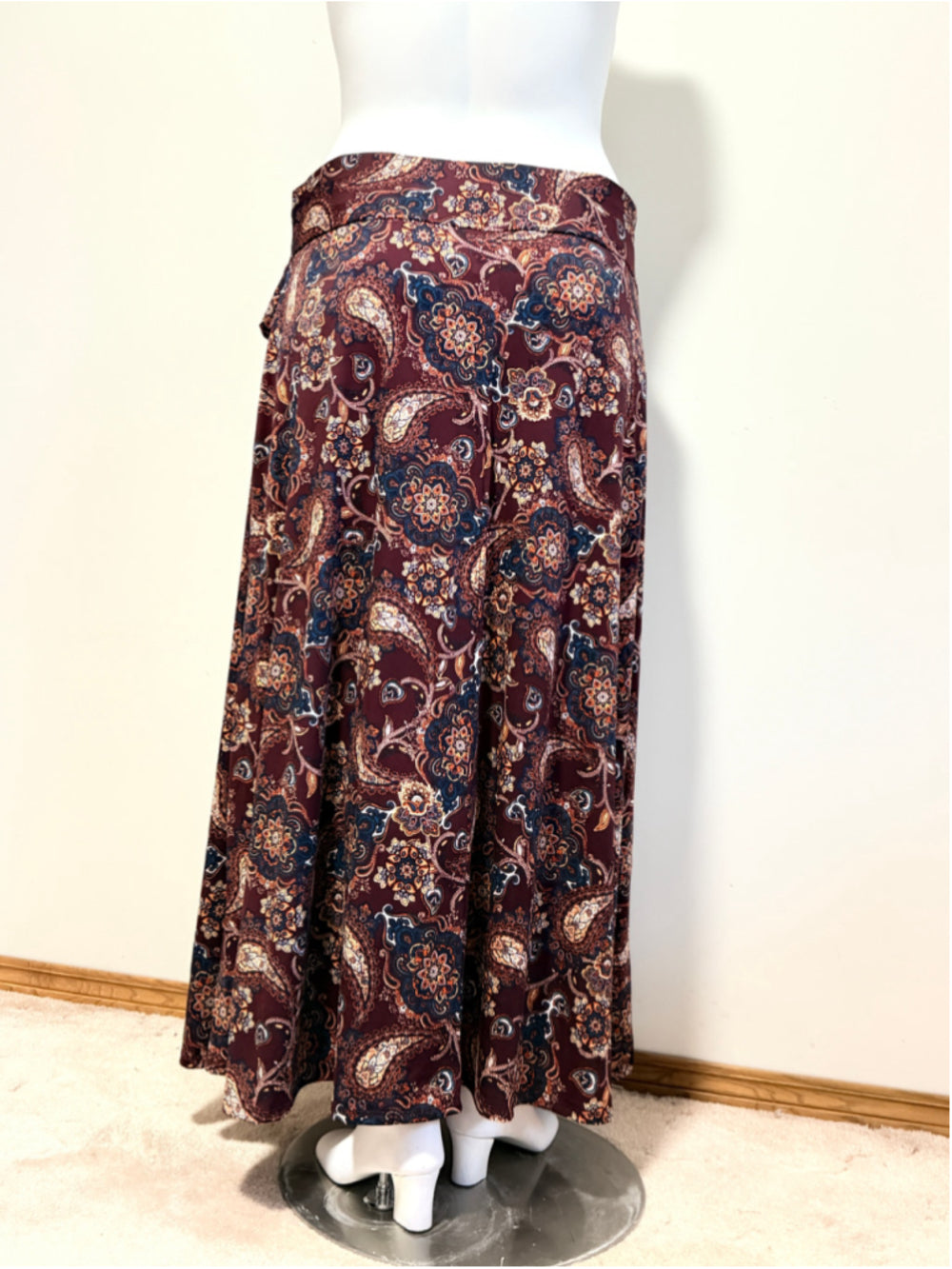 NY Collection Plus Size 2X Brown Paisley Maxi Skirt with Sash Tie NWT