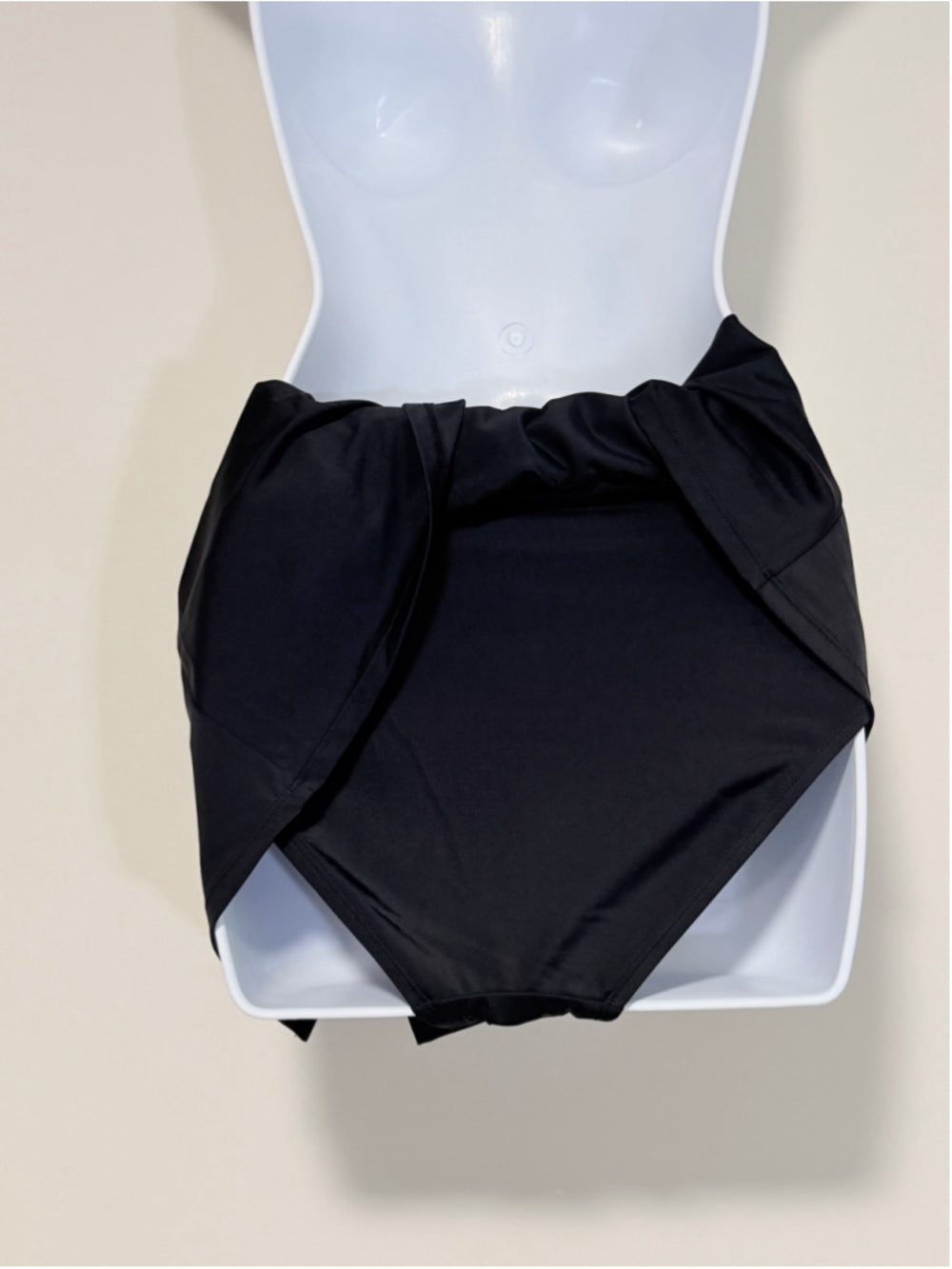 Swim Solutions Women's Size 10 Black Swim Skirt / Skort NWT