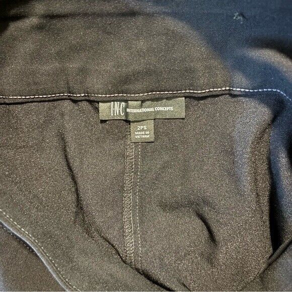 I.N.C. International Concepts Petite 2 Short Black Mid-Rise Skinny Pants NWOT