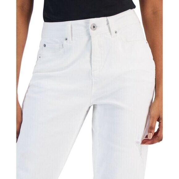 I.N.C. International Concepts Size 2 / 26 Mid Rise Ripped Boyfriend Jeans NWOT