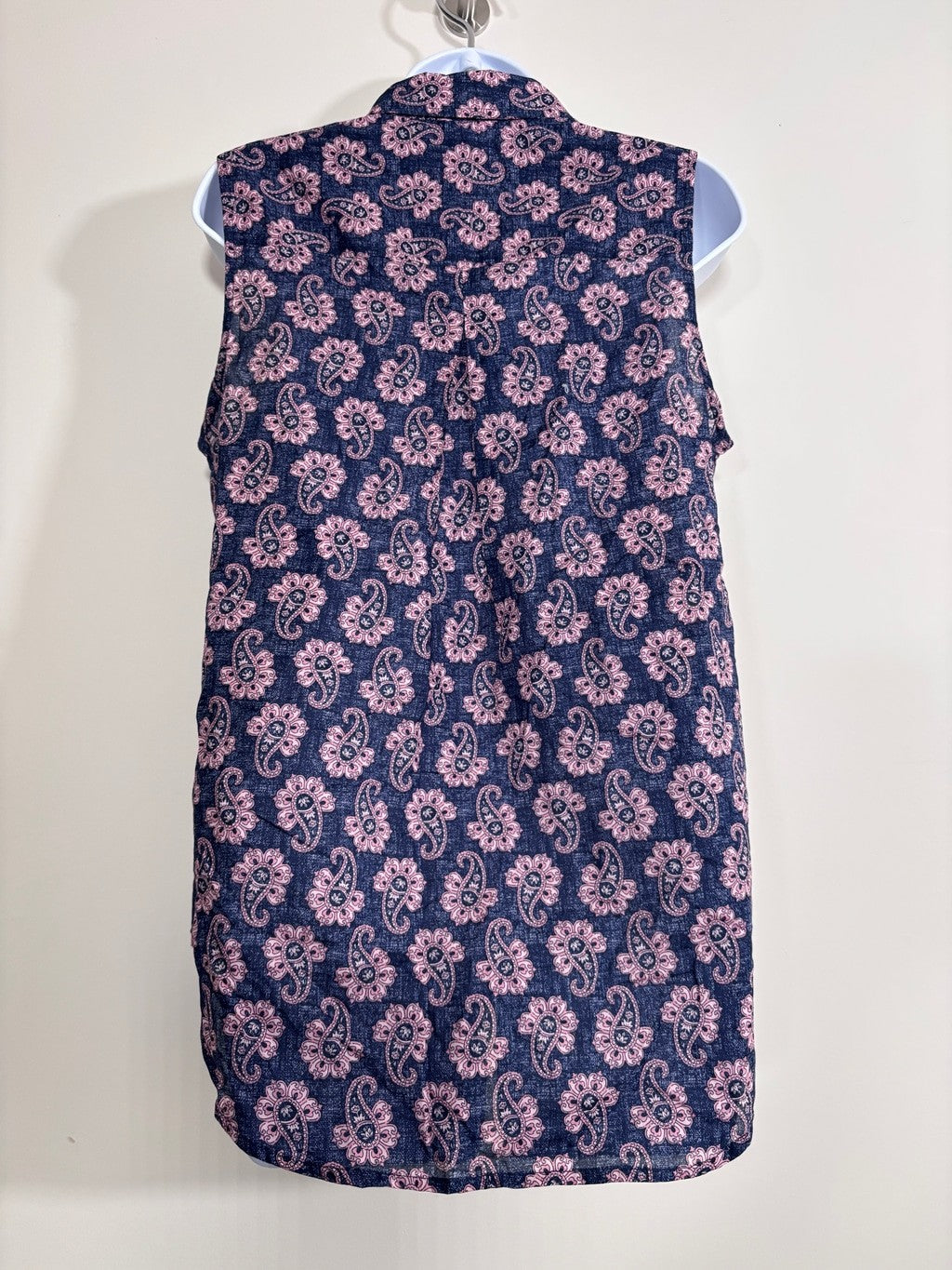 Nautica Jeans Size Small Blue & Pink Paisley Sleeveless Button Front Shirt NWT