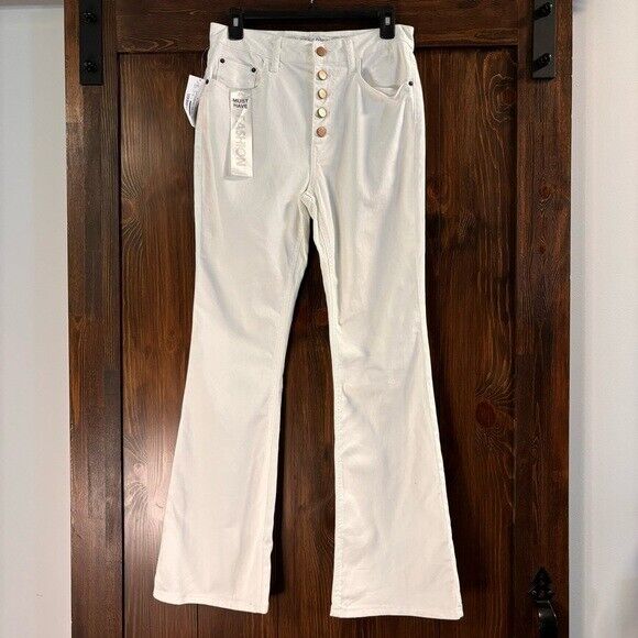 Tinsel Juniors Mid Rise White Denim Flare Jeans NWT