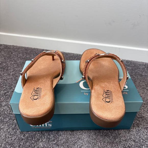 Cliffs by White Mountain Women's Size 8.5 Brown Bailee Embellished Sandals NIB