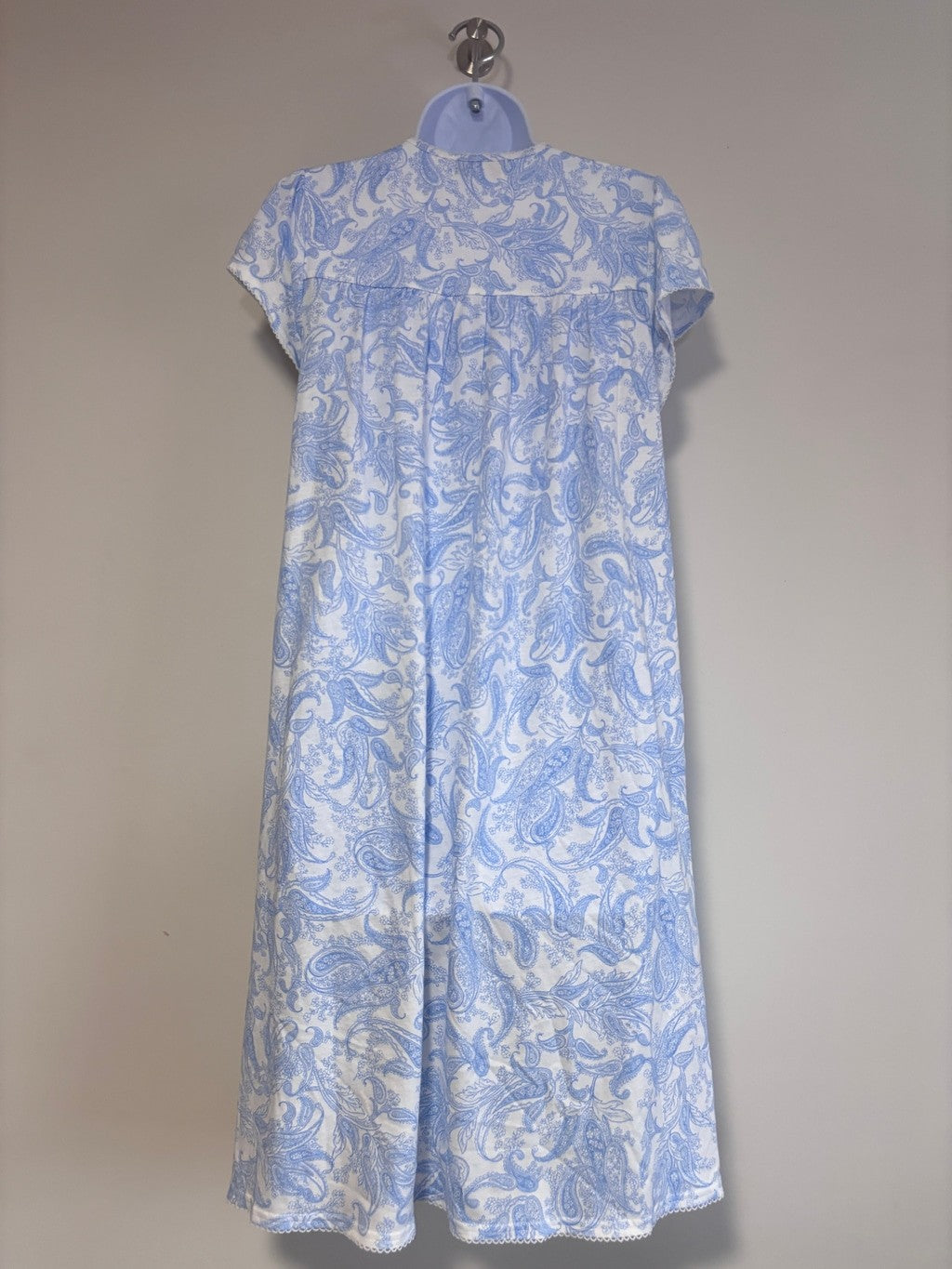Miss Elaine Size Small Blue & White Paisley Nightgown, Silkyknit Sleep-Dress NWT