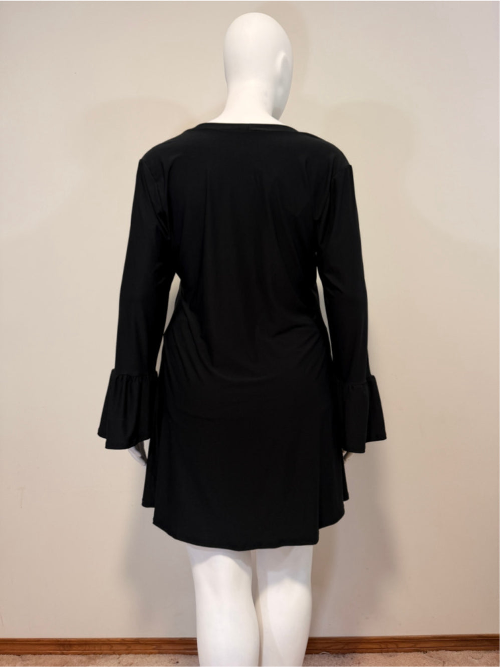 24seven Comfort Apparel Plus Size 2X Black Bell Sleeve Flared Tunic Top NWT