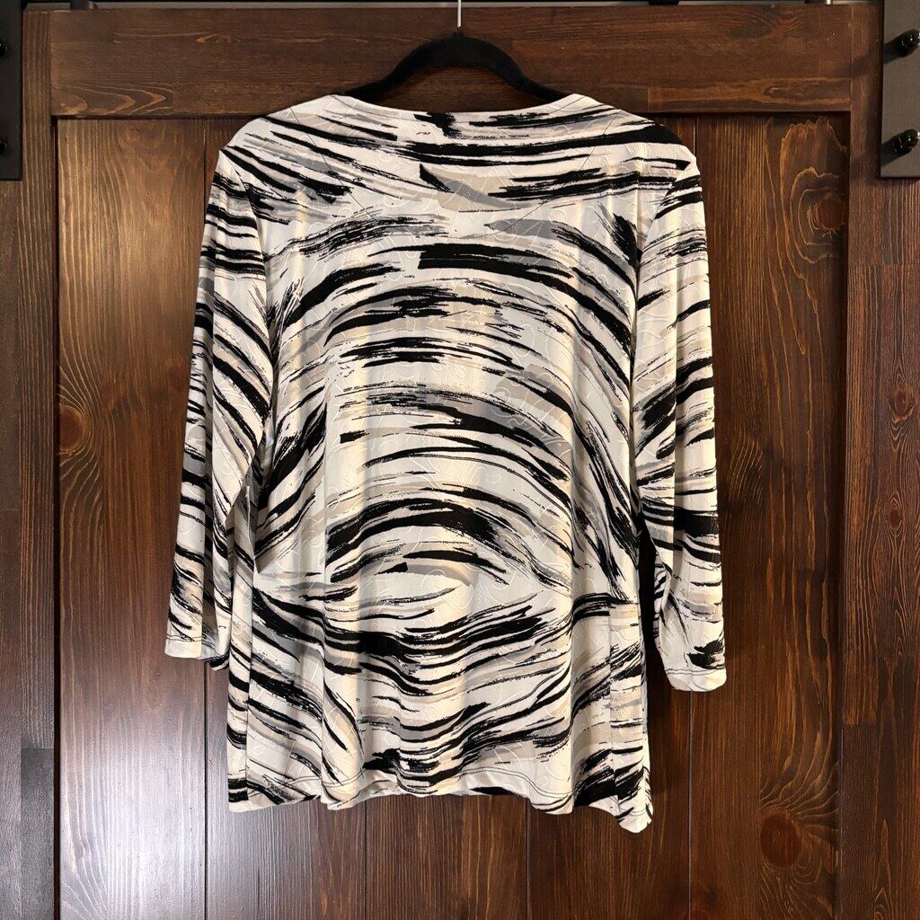 JM Collection Women's Extra Large Petite Printed 3/4 Sleeve Jacquard Top NWT.