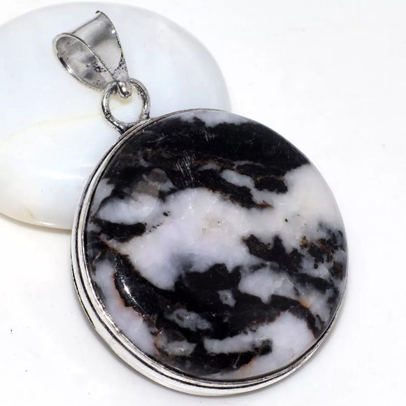 White Buffalo Turquoise 925 Silver Plated Necklace Pendant NWT