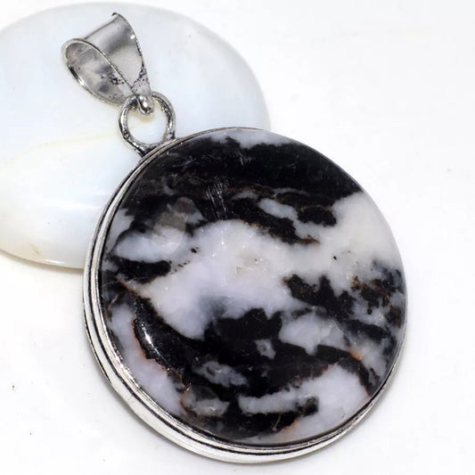 White Buffalo Turquoise 925 Silver Plated Necklace Pendant NWT