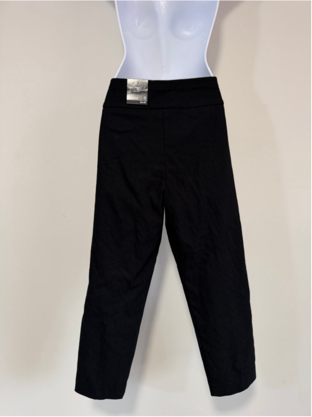 Alfani Size 6 Black Essential Capri Pull-On Dress Pants With Tummy-Control NWT