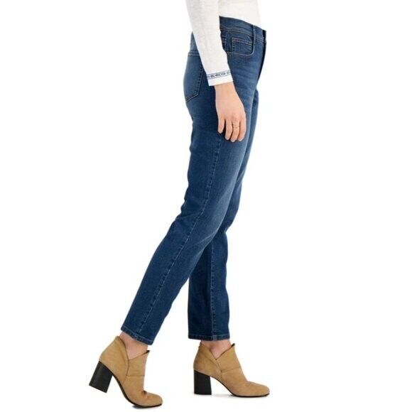 Style & Co 4 Petite Mid Rise Slim Leg Classic Jeans NWT