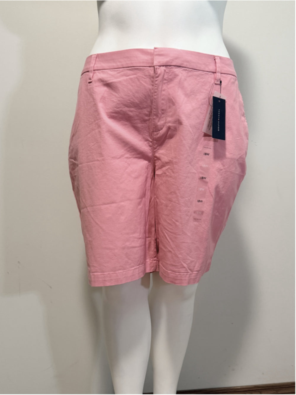 Tommy Hilfiger Women's Plus Size 18W Light Pink Bermuda Casual Shorts NWT