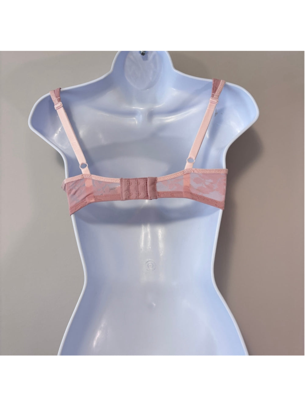 B.tempt'd by Wacoal Women's Pink Shadow Lace Underwire Bra NWT