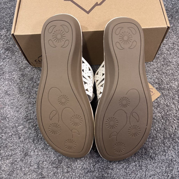Cliffs by White Mountain Women's 10W & 11W White Cynthia Flower Sandals NIB