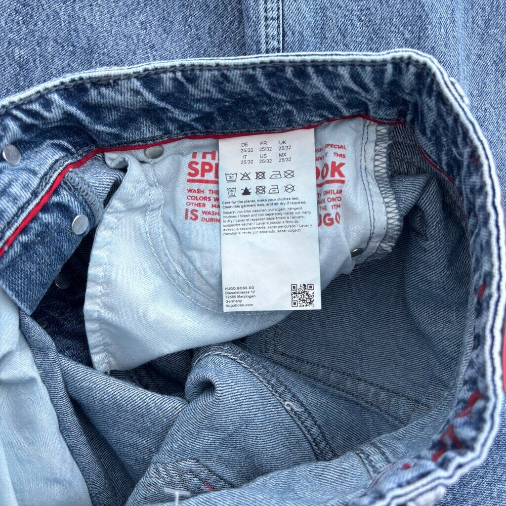 HUGO Boss Women's Size 25 Ripped Light-Wash High-Rise Denim Jeans NWT