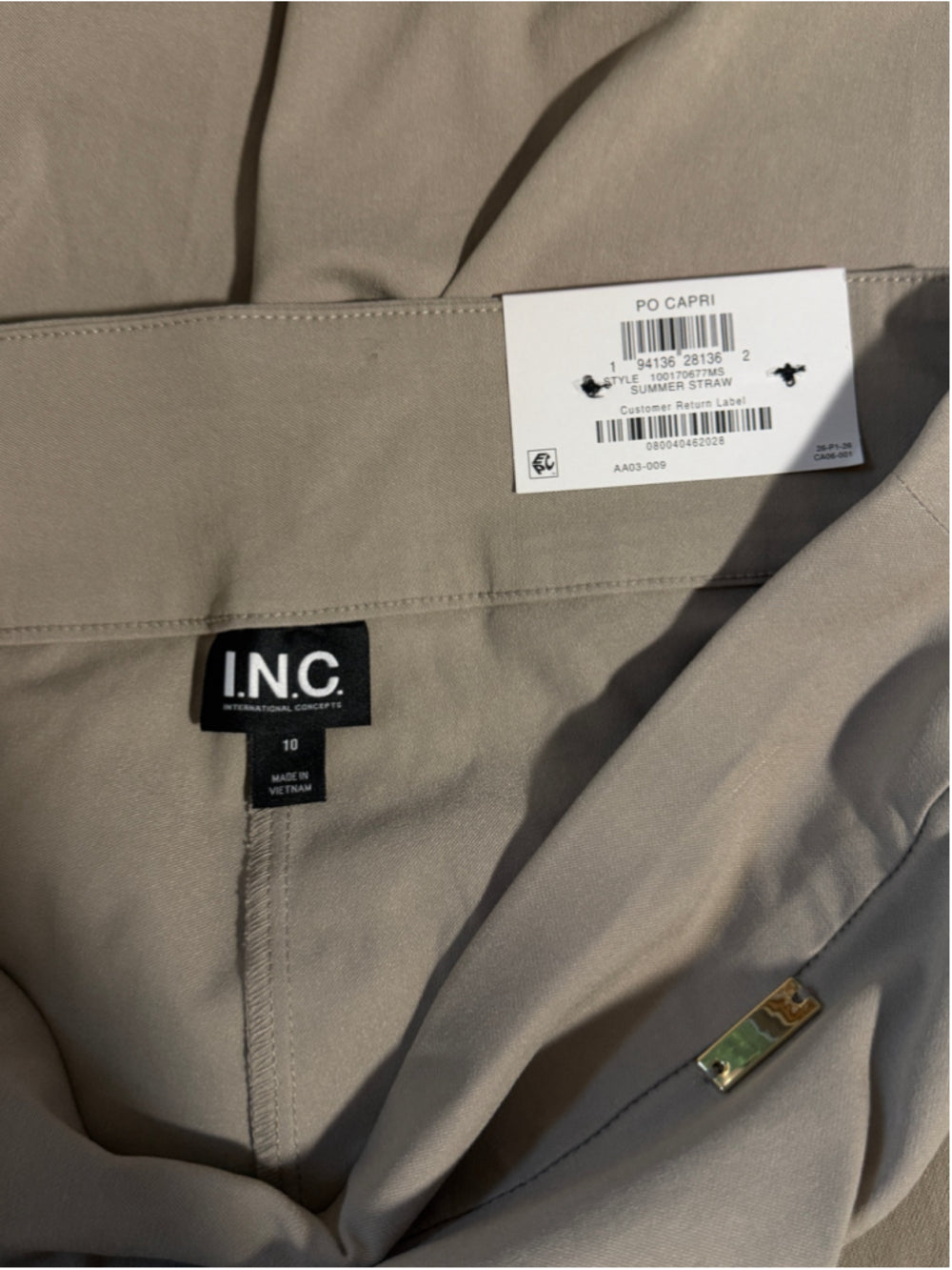INC International Concepts Size 10 Beige Tummy-Control Pull-On Capri Pants NWT
