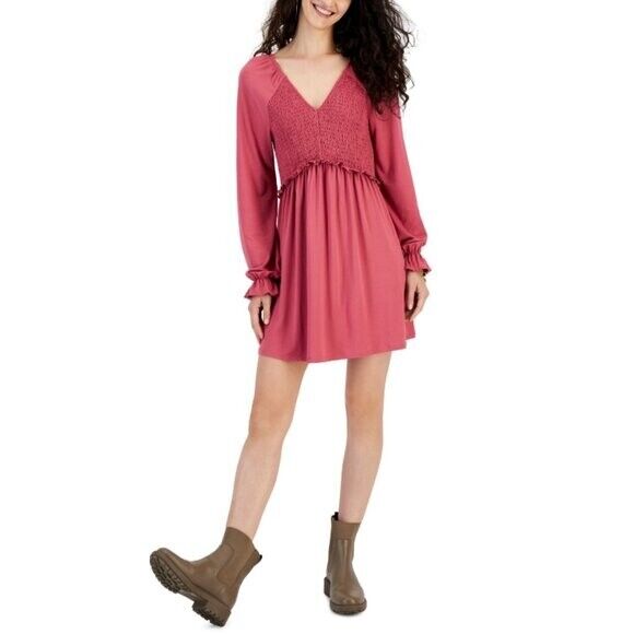 Love, Fire Juniors' Size Medium Pink Long-Sleeved Smocked Mini Dress NWOT.