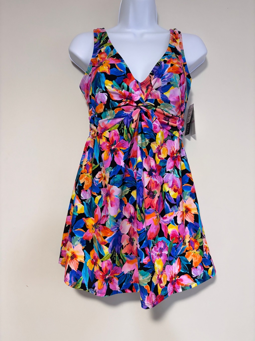 Island Escape Size 6 Multicolor Magnolia Underwire Twist Front Swim Dress NWT