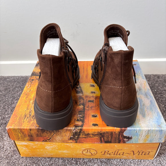 Bella Vita Women's 7.5 Narrow Khaki Lace-Up Side Zip Ankle Booties / Boots NIB