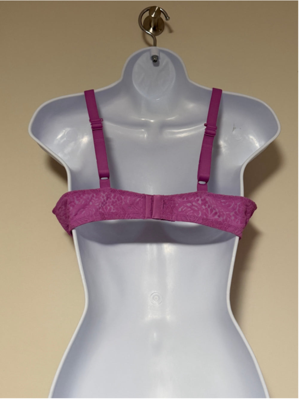 Wacoal Women's Size 38C Purple Halo Lace Molded Underwire Bra NWT