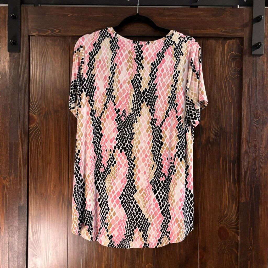 JM Collection Size Medium Pink and Black Reptile Print Scoop-Neck Top NWT