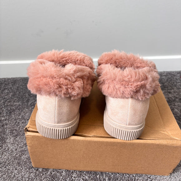 Journee Collection Women's 8 Pink Khaki Faux Fur Moccasins Slippers NIB