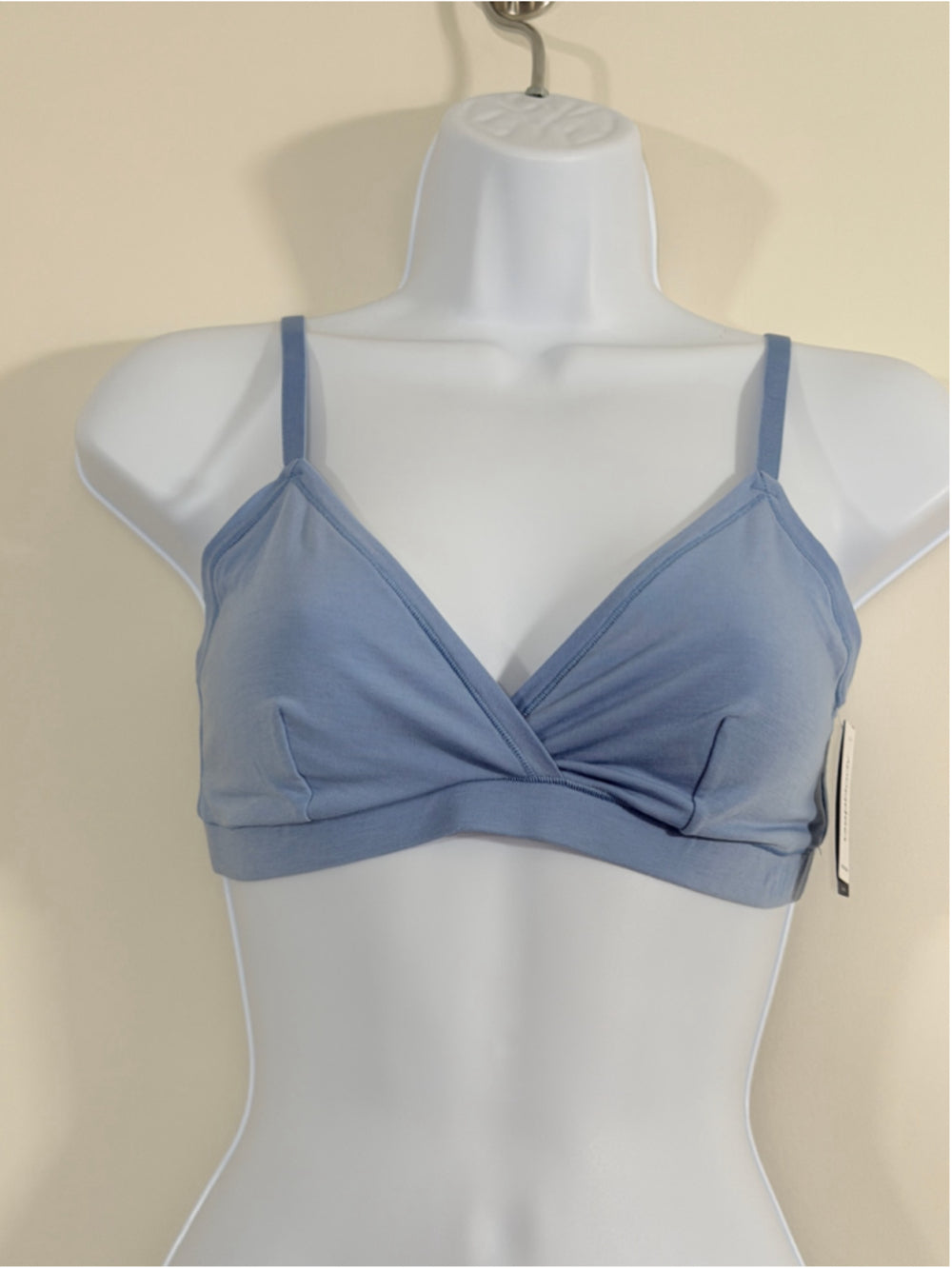 GAP GapBody Women's Size Medium Blue Breathe Full Coverage Bralette NWT