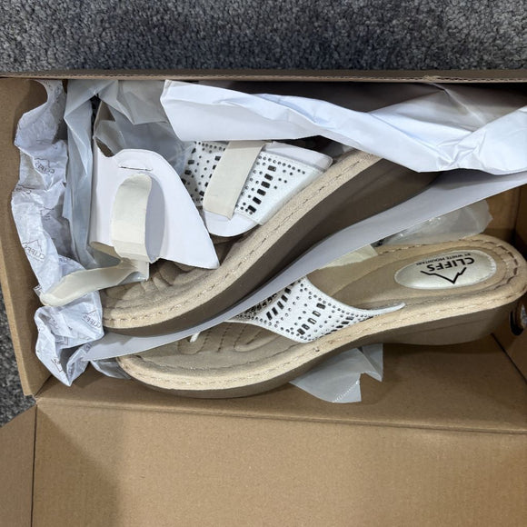 Cliffs by White Mountain Cienna Women's 9.5W White Comfort Beaded Sandals NIB