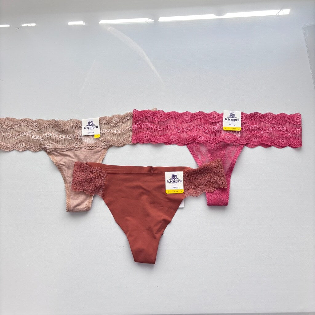 B.tempt'd Women's Size Medium Set of 3 Lace-Waistband Thong Underwear NWT