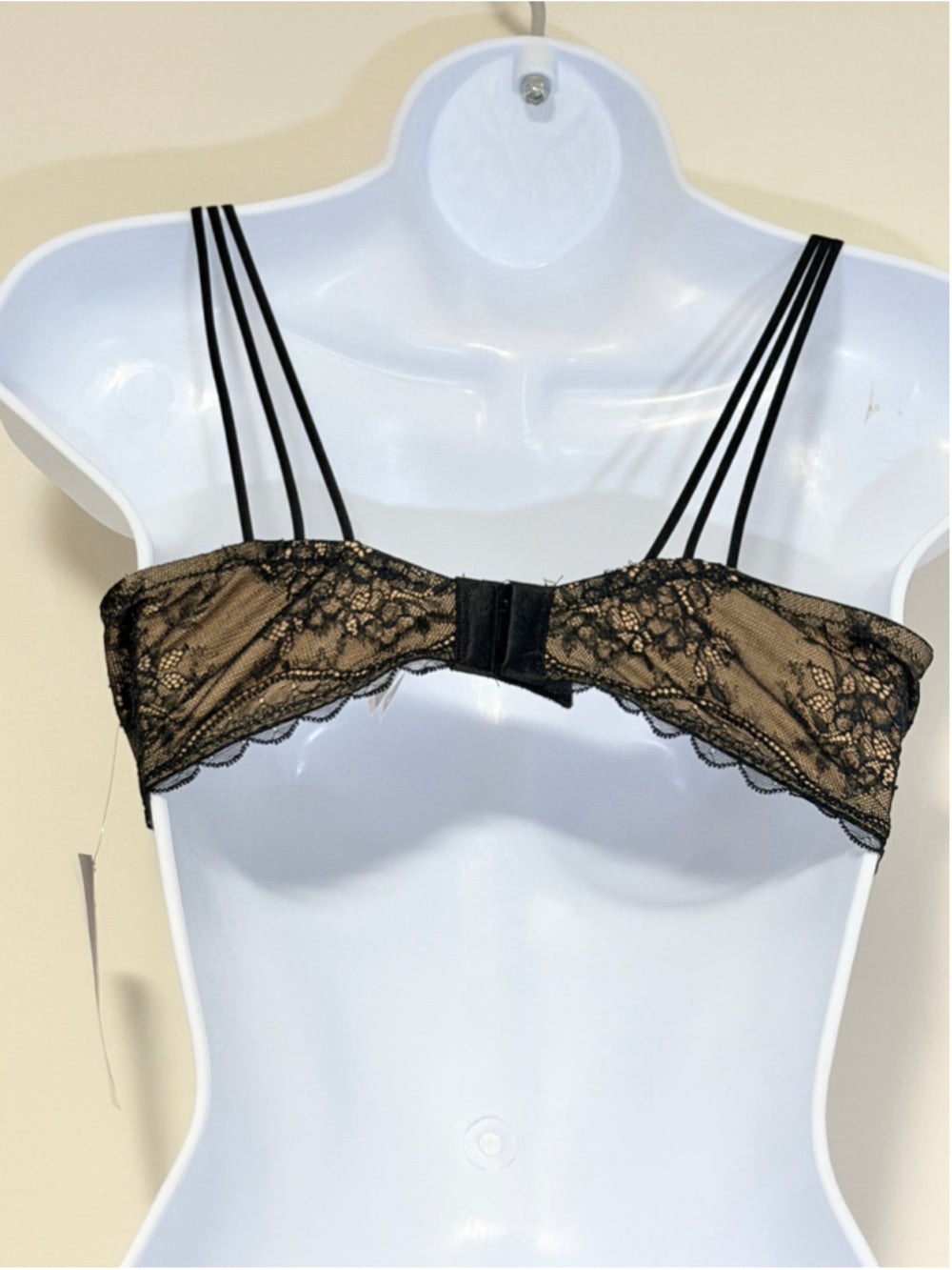 b.tempt’d by Wacoal Women's Size 36 C Black & Beige Lace Bra NWT