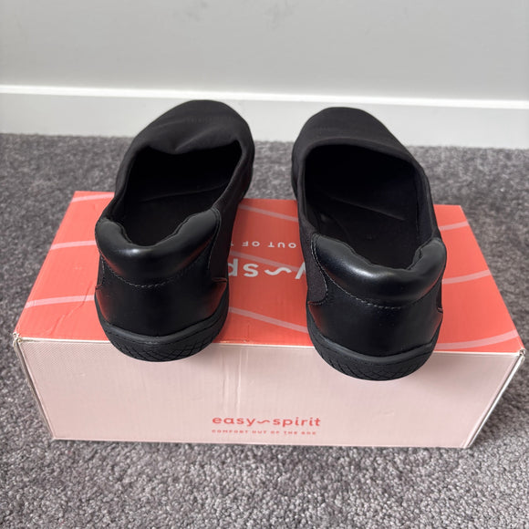 Easy Spirit Women's 7.5 Wide Black Casual Slip-On Walking Shoes NIB