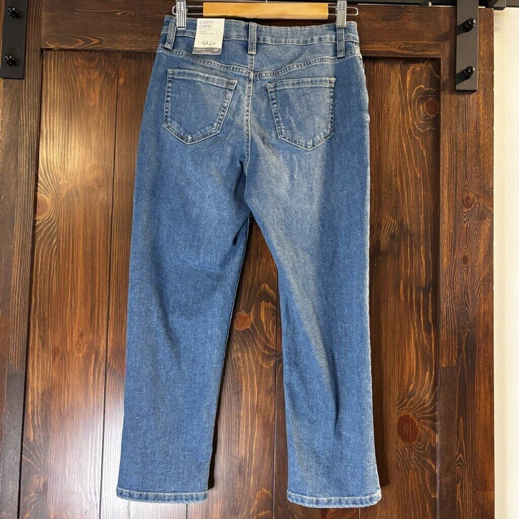 Style & Co. 4 Petite Mid-Rise Curvy-Fit Roll Cuff Capri Jeans NWT