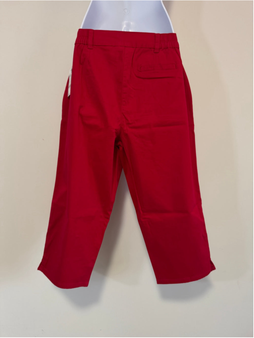 Karen Scott Size 8 Red Woven Capri Pants w/ Comfort Waist NWT