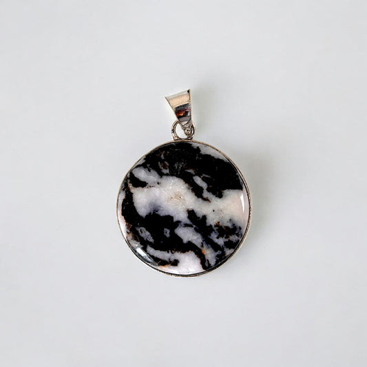 White Buffalo Turquoise 925 Silver Plated Necklace Pendant NWT