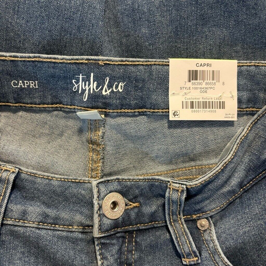 Style & Co. 4 Petite Mid-Rise Curvy-Fit Roll Cuff Capri Jeans NWT