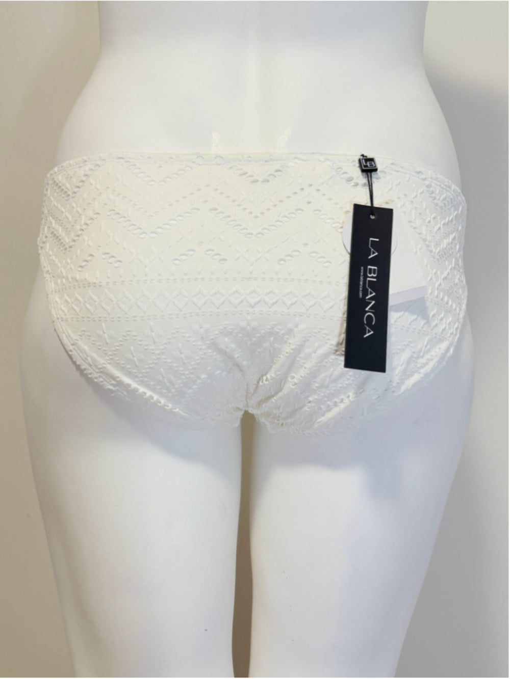 La Blanca Women's Size 12 White Textured Hipster Bikini Bottoms NWT