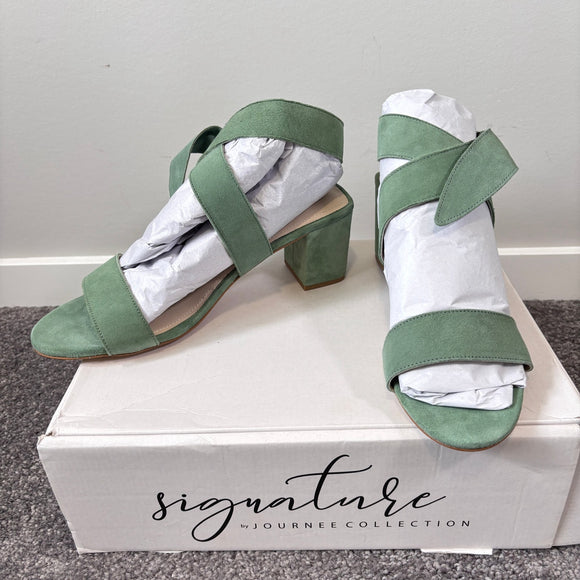 Journee Signature Women's 9.5 Green Leather Block Heel Sandals / Shoes NIB