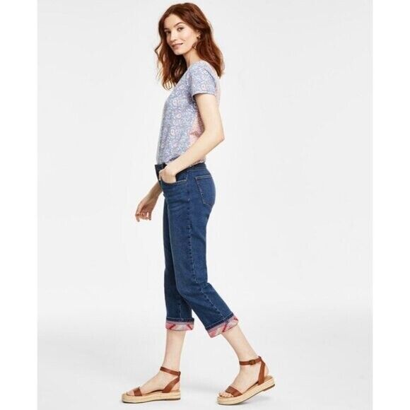 Style & Co. Women's Pink Detail Embroidered Curvy Capri Jeans NWT
