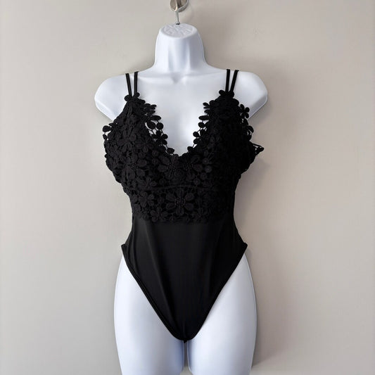 SHEIN Women's Medium Black Floral Bodysuit Tank Top Sleeveless One-Piece NIB