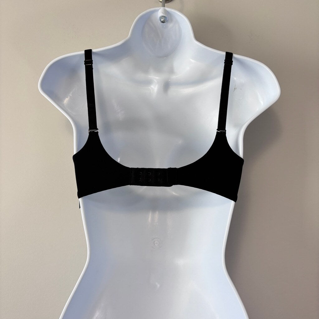 GAP GapBody Women's Black Everyday Essentials T-Shirt Bra NWT