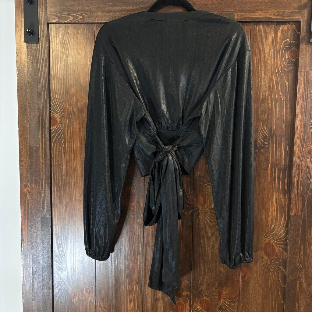 Leyden Women's Medium Shiny Black Tie-Waist Long-Sleeve V-Neck Crop Top NWT