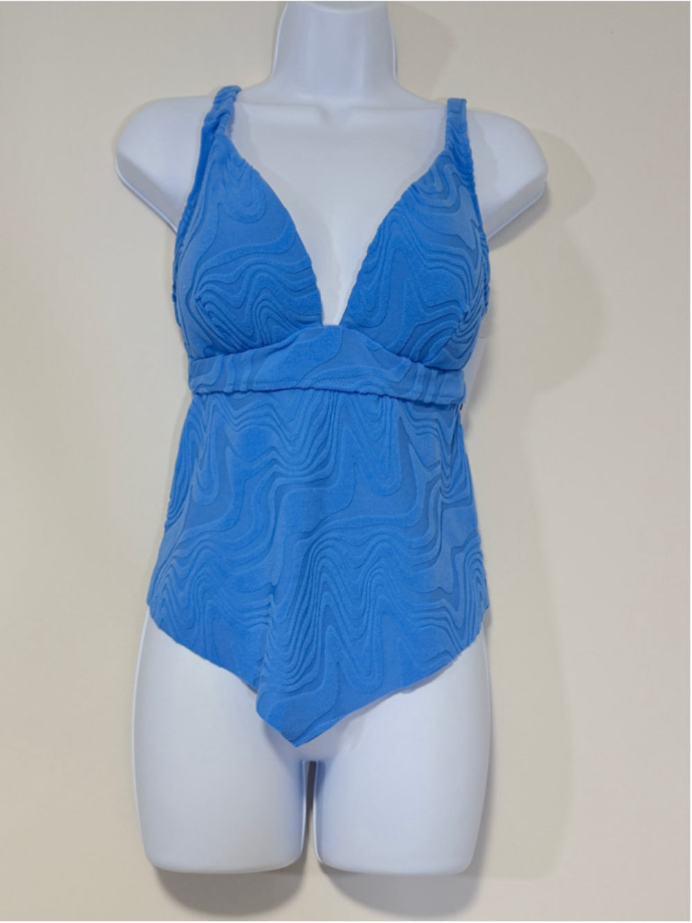 Bar III Women's Medium Heat Wave Blue Textured Swim Tankini Top NWT