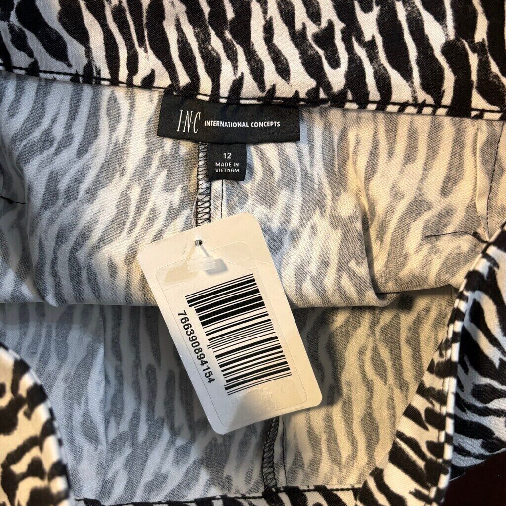 I.N.C. International Concepts Women's Zebra Printed High-Rise Bermuda Shorts NWT