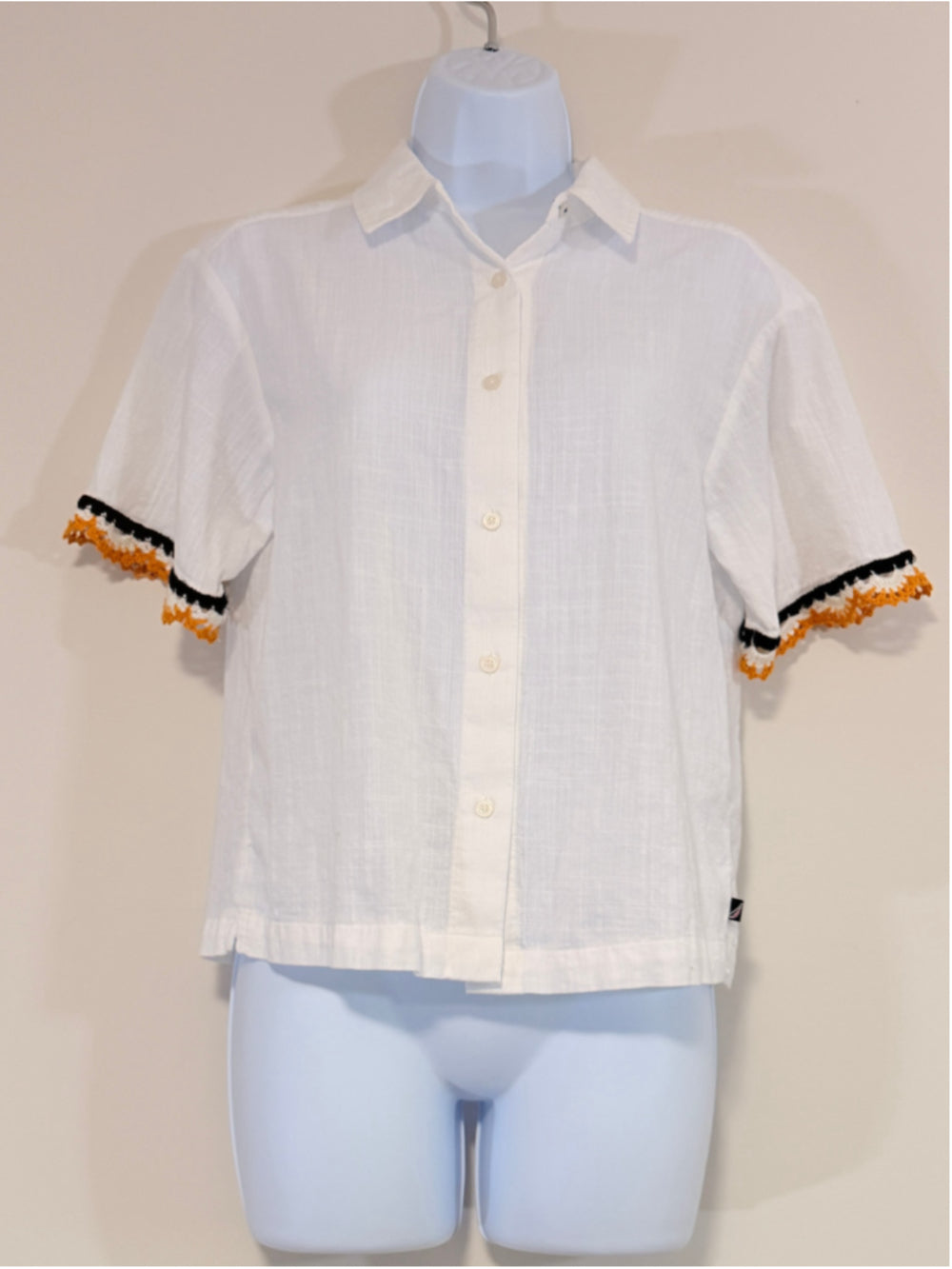 Nautica Size Extra Small White Short-Sleeve Crochet-Trim 100% Cotton Shirt NWT