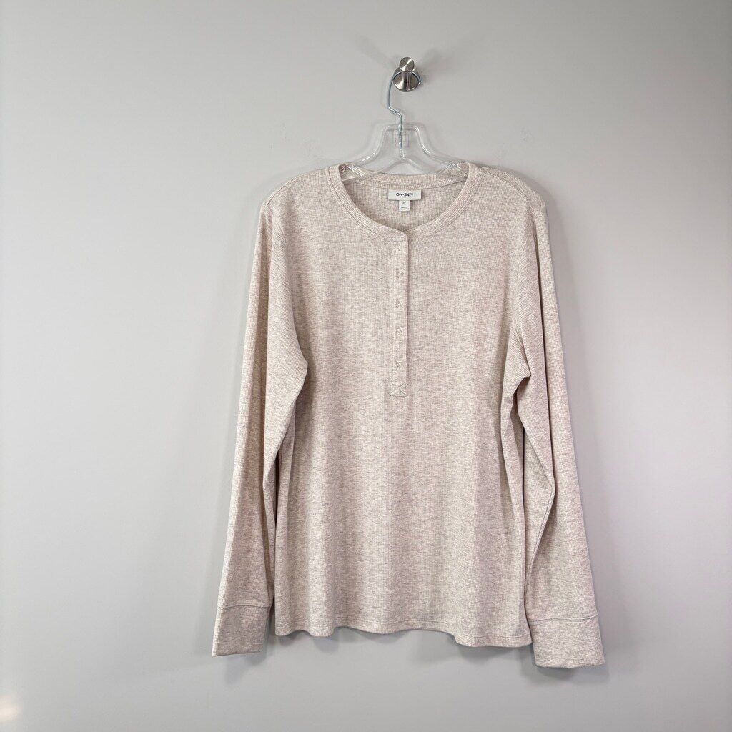On 34th Women's Plus Size 2X Light Beige Ribbed Long Sleeve Henley Top NWT.